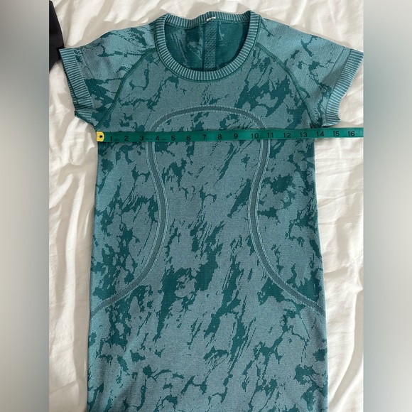 Lululemon Swiftly Tech Short Sleeve Heathered Forage Teal - Size 4 - Picture 11 of 11